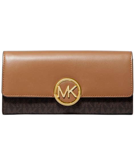 michael kors lillie gusset carryall wallet|Michael Kors Women's Lillie Gusset Carryall Wallet Size Large.